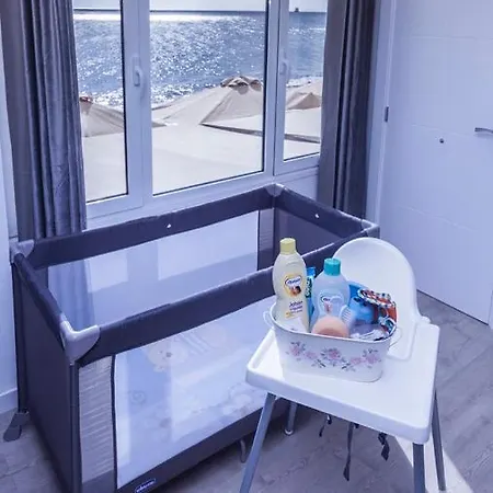 Apartment Luxury Sea Front Iv