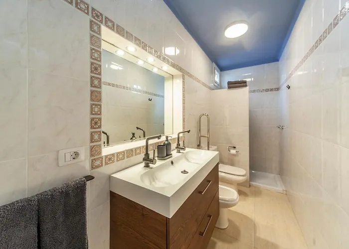 Luxury Sea Front Iv Apartment Playa Honda (Lanzarote)