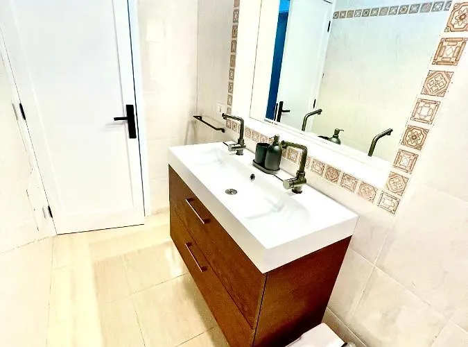 Luxury Sea Front Iv Apartment Playa Honda (Lanzarote)